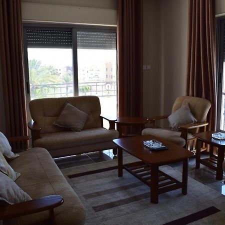Baron Palace Hotel Suites Акаба Екстериор снимка
