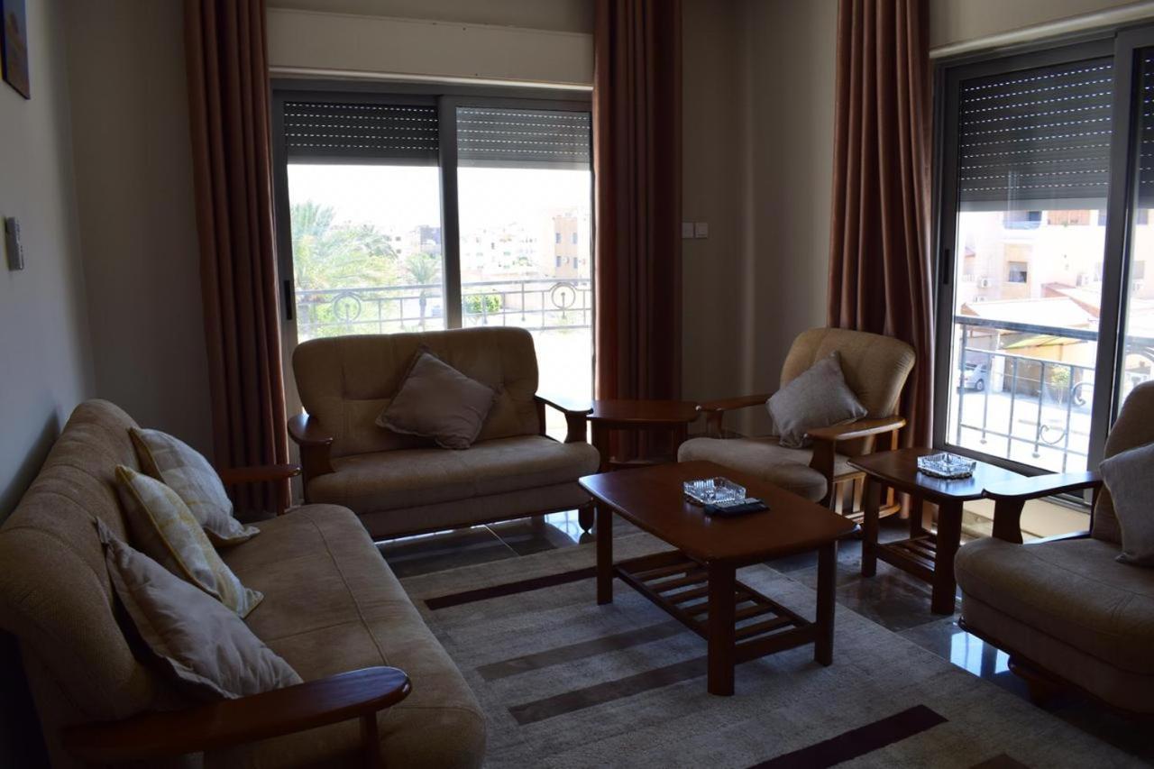 Baron Palace Hotel Suites Акаба Екстериор снимка